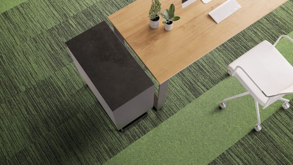 Wykładzina na podłodze biura karncelarii prawnej